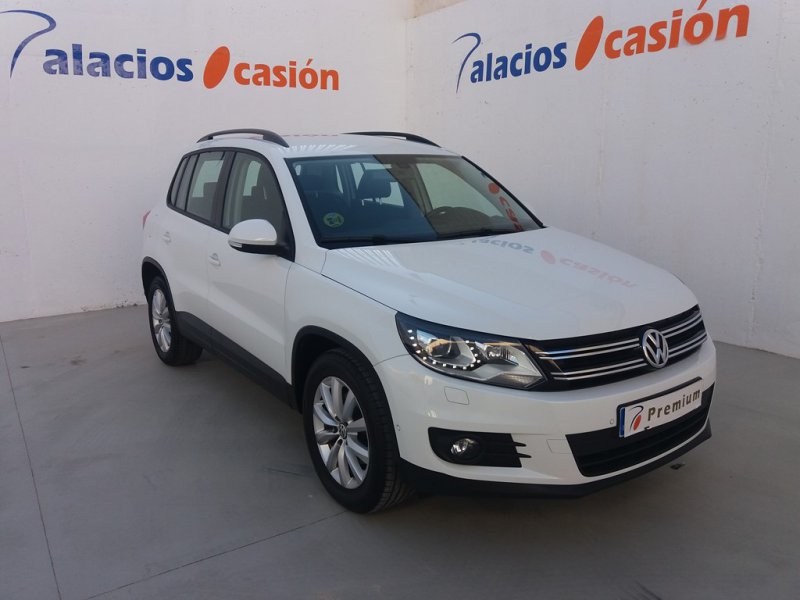 Volkswagen Tiguan 2.0 TDI 140cv Tech T1 BlueMotion Volkswagen Tiguan 2.0 TDI 140cv Tech T1 BlueMotion