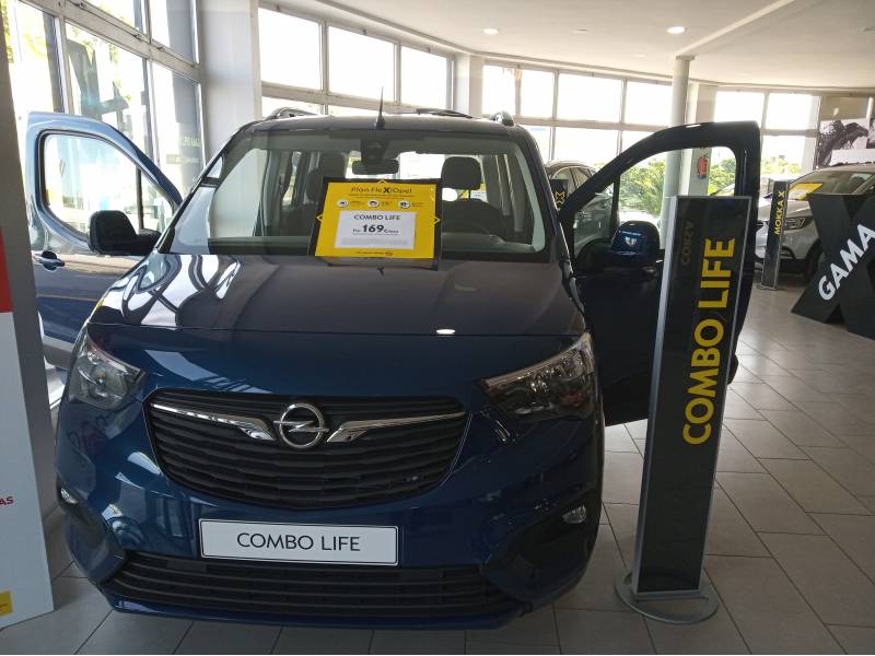 Opel Combo Life 1.5 T LIFE 100 CV SELECTIVE Selective Opel Combo Life 1.5 T LIFE 100 CV SELECTIVE Selective