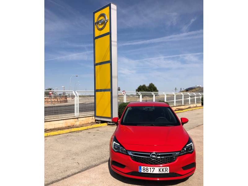 Opel Astra 1.4 TURBO 125CV S/S SELECTIVE Opel Astra 1.4 TURBO 125CV S/S SELECTIVE