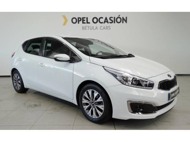 KIA cee'd 1.6 CRDi VGT Tech KIA cee'd 1.6 CRDi VGT Tech