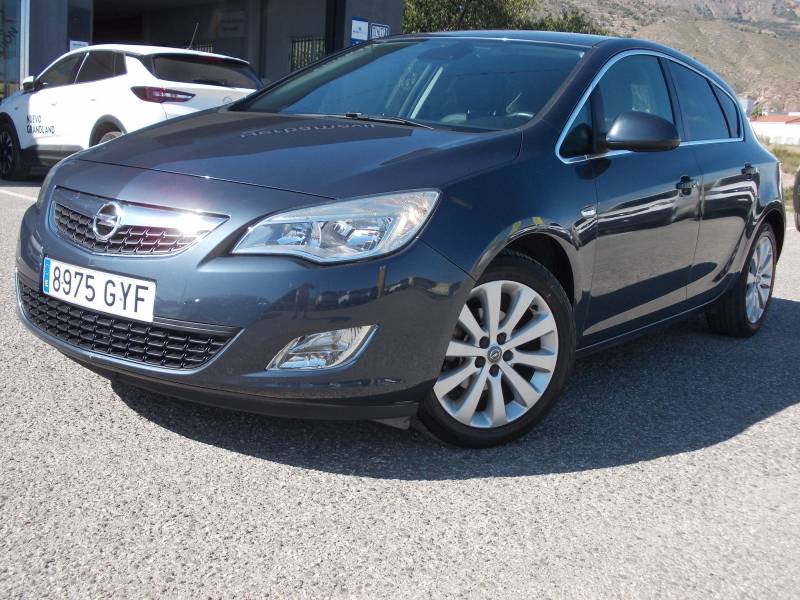 Opel Astra 1.6 Auto Cosmo Opel Astra 1.6 Auto Cosmo