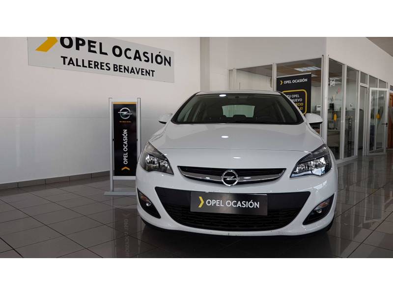 Opel Astra 1.7 CDTi 110 CV Sport Opel Astra 1.7 CDTi 110 CV Sport