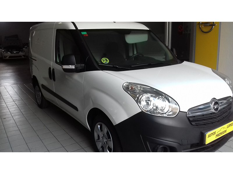 Opel Combo 1.3 CDTI L1 H1 Tour Expression Opel Combo 1.3 CDTI L1 H1 Tour Expression