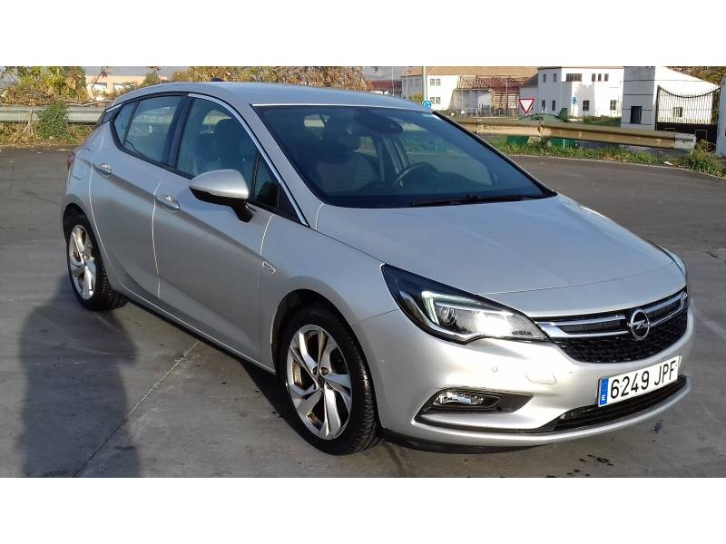 Opel Astra 1.6 CDTi 110 CV Dynamic Opel Astra 1.6 CDTi 110 CV Dynamic