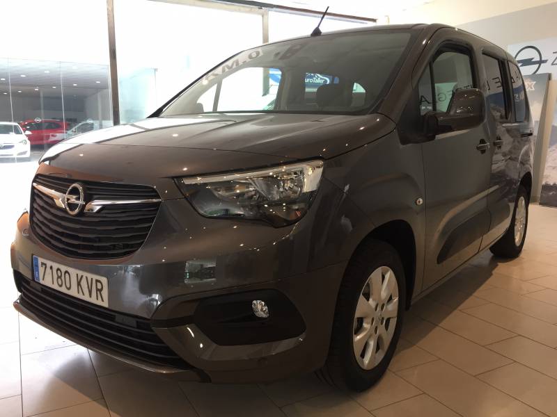Opel Combo Life 1.5 TD 75kW (100CV) S/S L Selective Opel Combo Life 1.5 TD 75kW (100CV) S/S L Selective