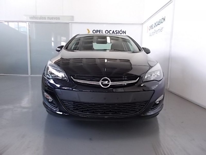 Opel Astra 1.4 Turbo Elegance Opel Astra 1.4 Turbo Elegance