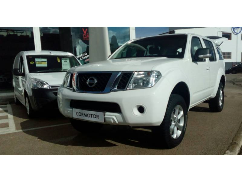 Nissan Pathfinder 2500 Nissan Pathfinder 2500