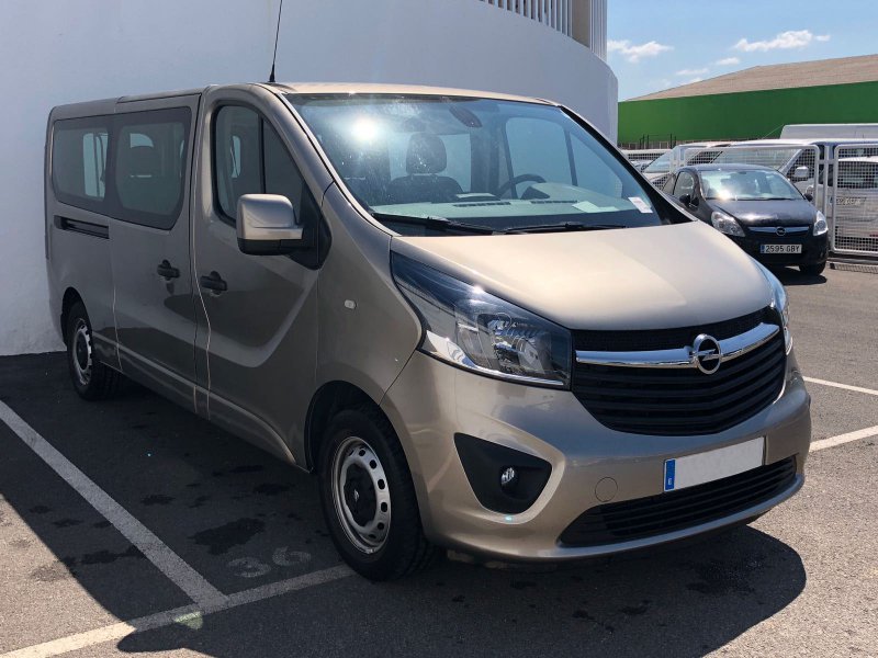 Opel Vivaro 1.6 CDTI S/S 125 CV L2 2.9t Combi-9 - Opel Vivaro 1.6 CDTI S/S 125 CV L2 2.9t Combi-9 -