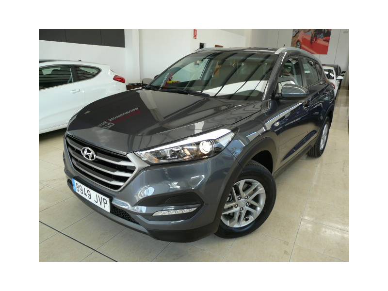 Hyundai Tucson 1.7 CRDi BlueDrive Sky 4x2 Klass Hyundai Tucson 1.7 CRDi BlueDrive Sky 4x2 Klass