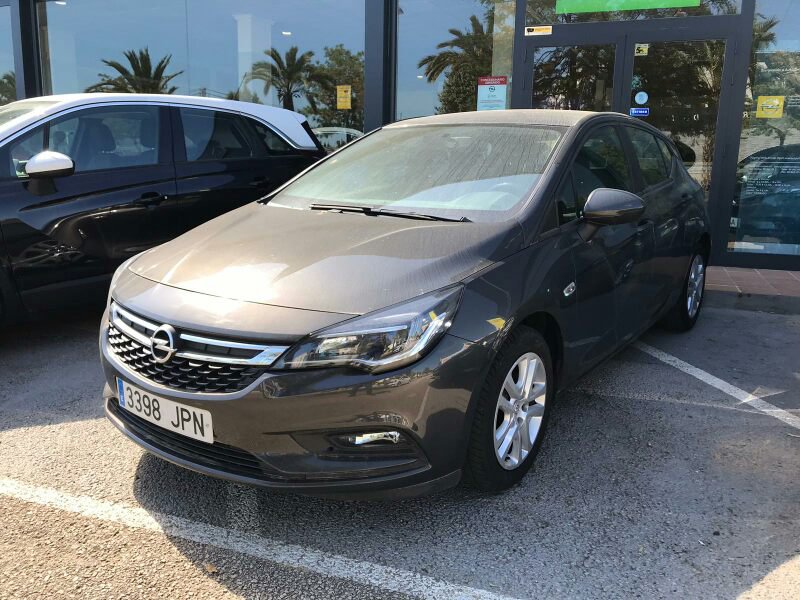Opel Astra 1.6 CDTi 110 CV Selective Opel Astra 1.6 CDTi 110 CV Selective