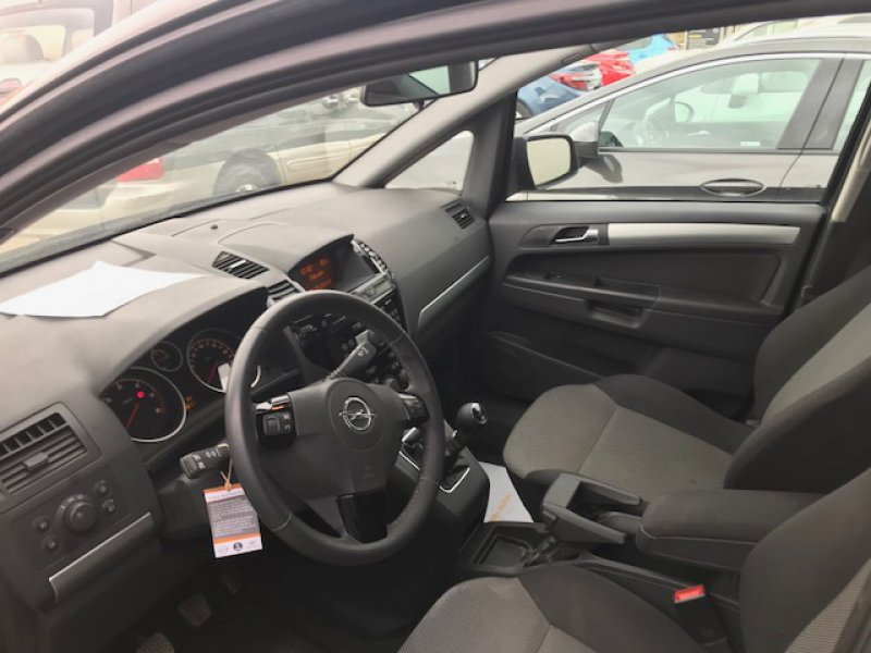 Opel Zafira 1.7 CDTi 110 CV Family Opel Zafira 1.7 CDTi 110 CV Family