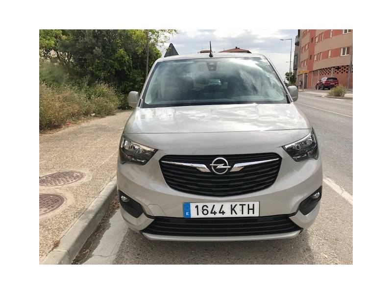 Opel Combo Life 1.5 TD 75kW (100CV) S/S L Selective Opel Combo Life 1.5 TD 75kW (100CV) S/S L Selective