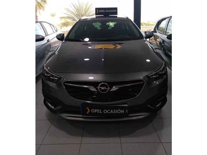 Opel Insignia CT 2.0 CDTi Turbo D 4x4 Country Tourer Opel Insignia CT 2.0 CDTi Turbo D 4x4 Country Tourer