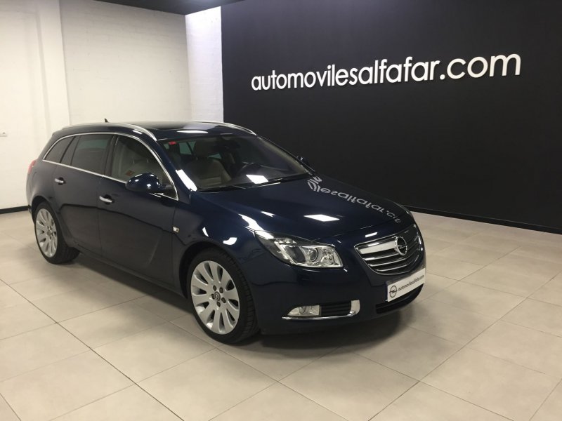 Opel Insignia Sports Tourer 2.0CDTI 160 4x4 Auto Cosmo Opel Insignia Sports Tourer 2.0CDTI 160 4x4 Auto Cosmo