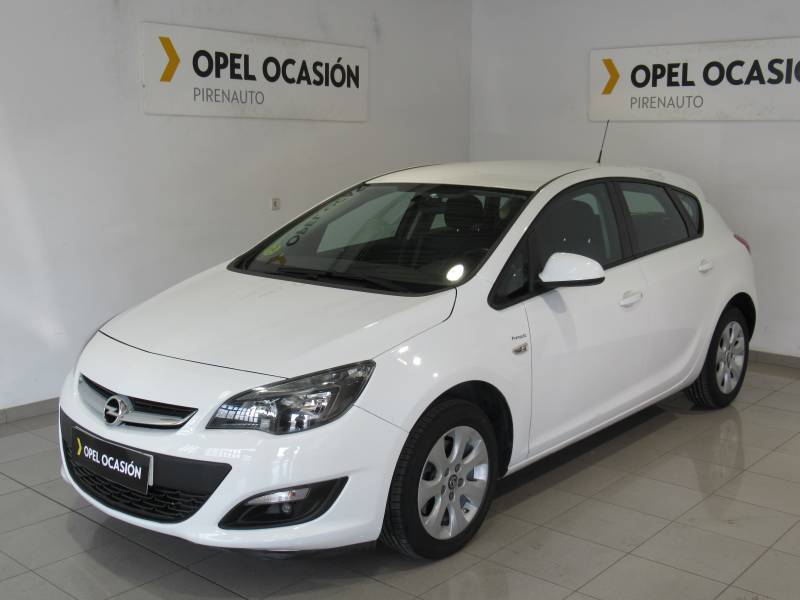 Opel Astra 1.7 CDTi 110 CV Business Opel Astra 1.7 CDTi 110 CV Business
