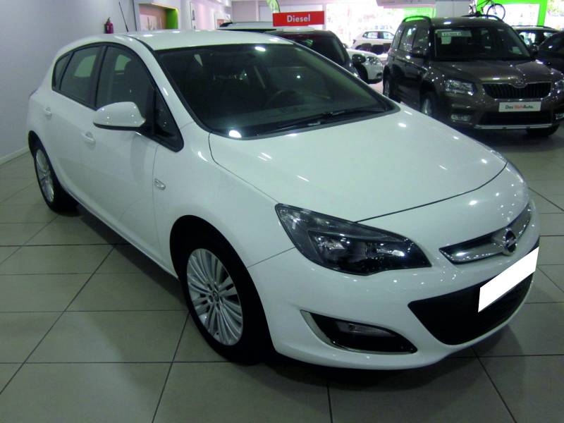 Opel Astra 1.6 CDTi S/S 110 CV Business Opel Astra 1.6 CDTi S/S 110 CV Business