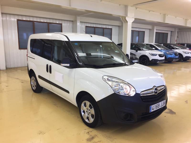 Opel Combo 1.3 CDTI L1 H1 Tour Expression Opel Combo 1.3 CDTI L1 H1 Tour Expression