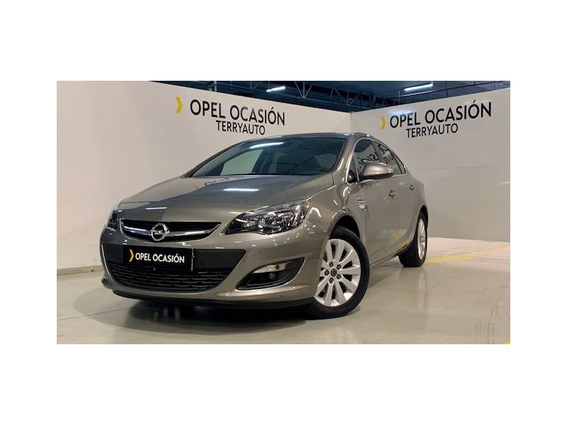 Opel Astra Sedán 1.6 CDTI 110cv Opel Astra Sedán 1.6 CDTI 110cv