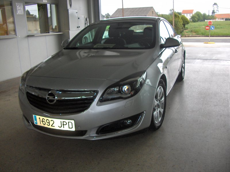 Opel Insignia 1.6CDTI Start&Stop ecoFLEX 136 Selective Opel Insignia 1.6CDTI Start&Stop ecoFLEX 136 Selective