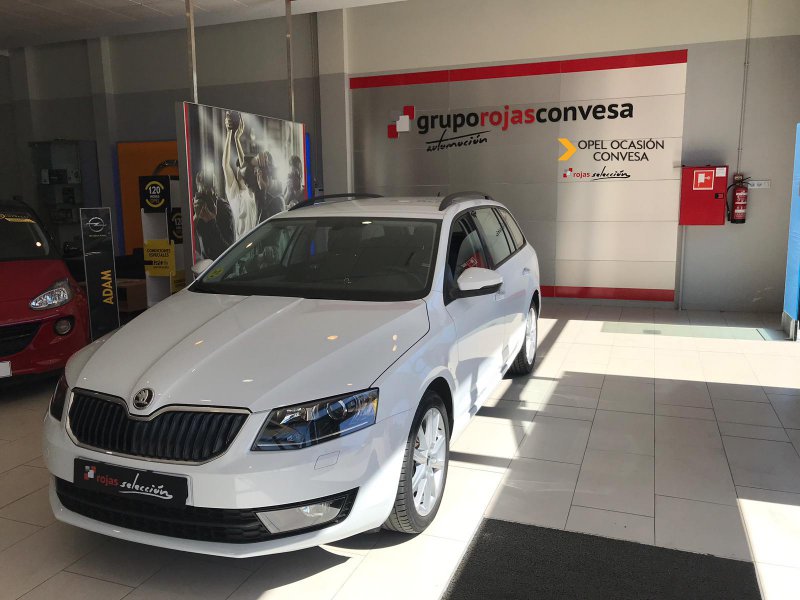 Skoda Octavia Combi 2.0 TDI CR 150cv Ambition Skoda Octavia Combi 2.0 TDI CR 150cv Ambition