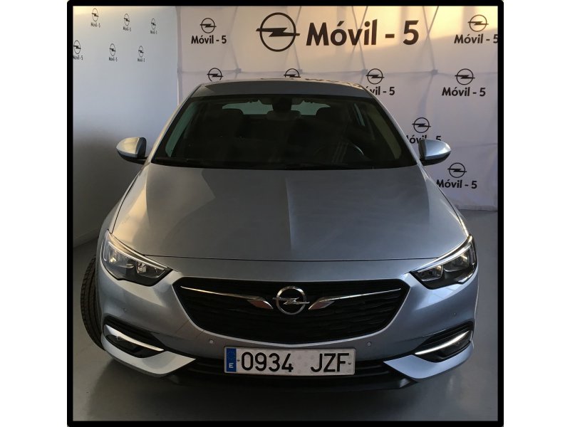 Opel Insignia 1.6 CDTi 100kW S&S TURBO D Selective Opel Insignia 1.6 CDTi 100kW S&S TURBO D Selective