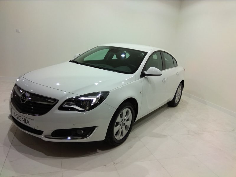Opel Insignia 2.0 CDTi S&S TURBO D Excellence Opel Insignia 2.0 CDTi S&S TURBO D Excellence